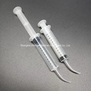 Dental Irrigation Syringe with Curved Tip